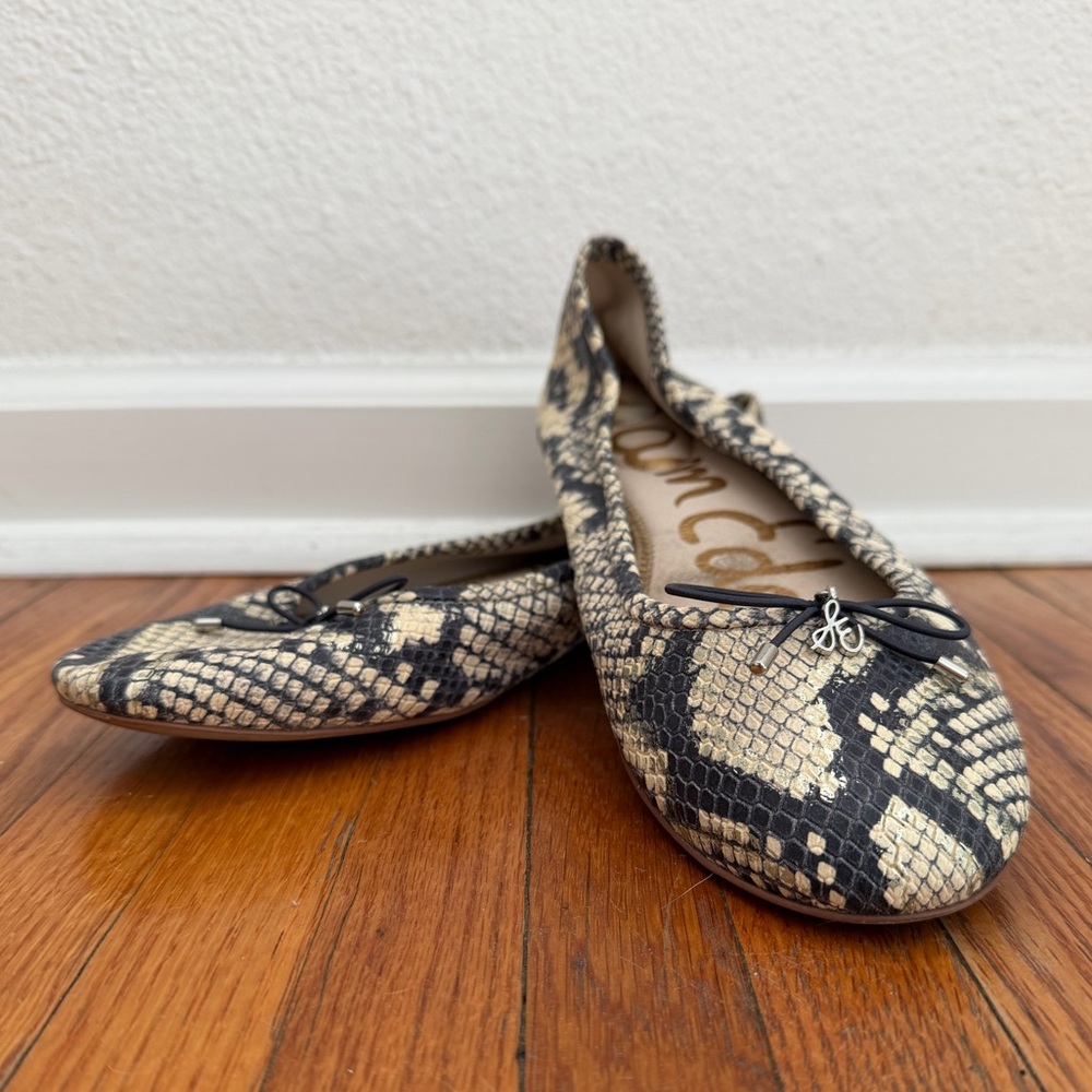 Sam Edelman Snake Print Flats in Navy and Cream